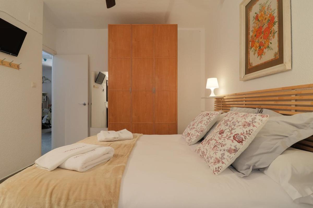 C52 - Seaside 2 Bedrooms By The Center * Malaga