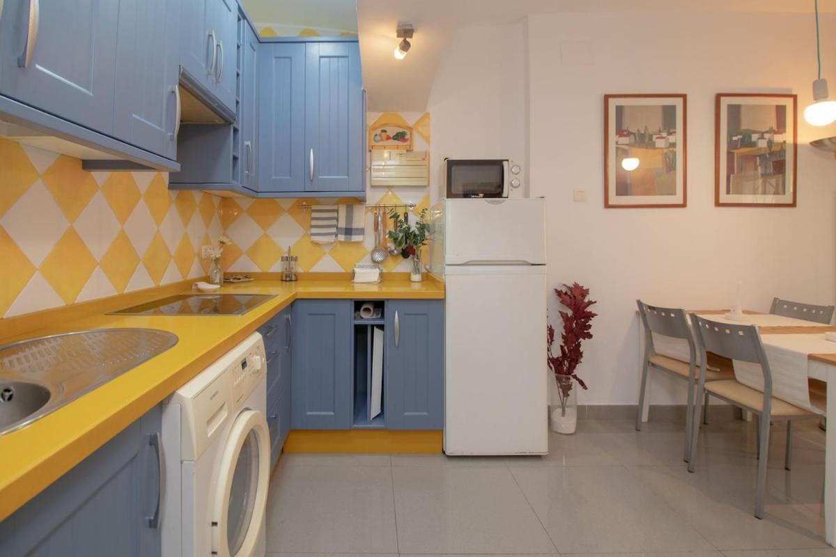 C52 - Seaside 2 Bedrooms By The Center Apartment